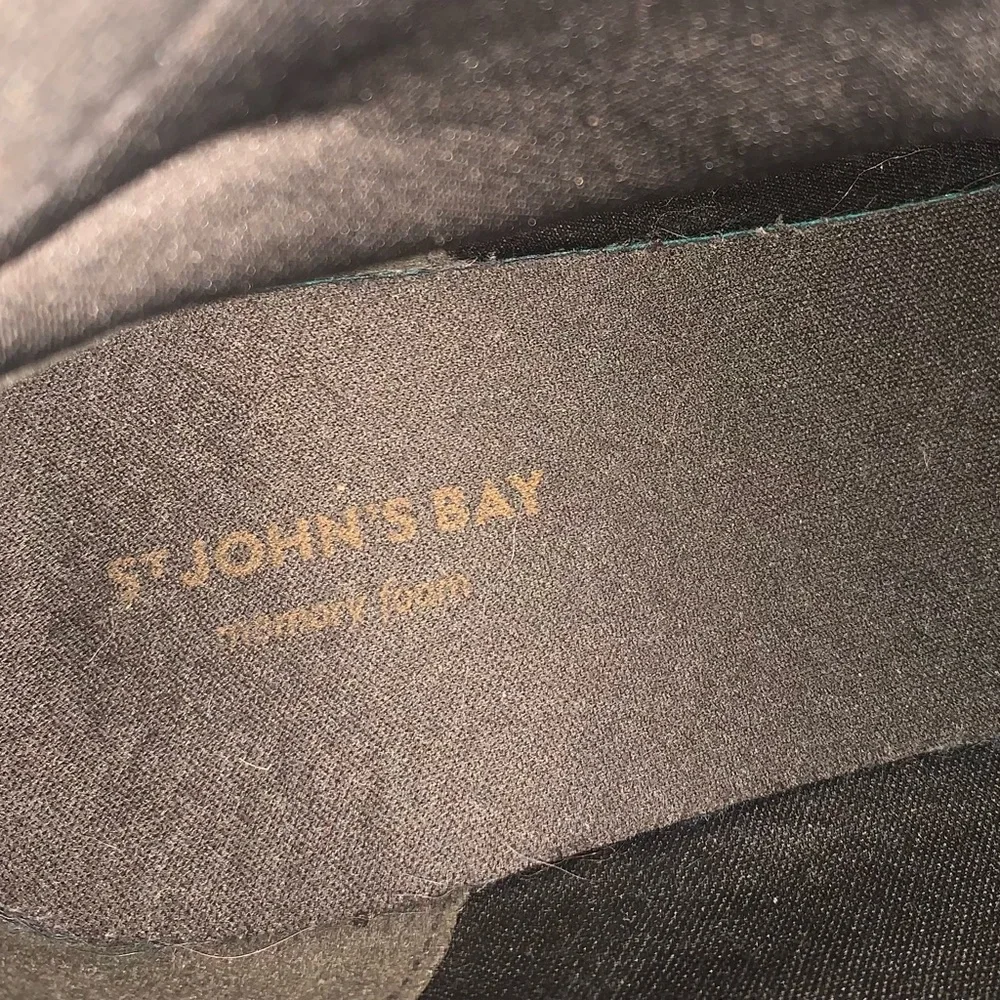 St. John's Bay Durham Black Faux Leather Women’s Boots Lace‎ Up Memory Foam Sz 9